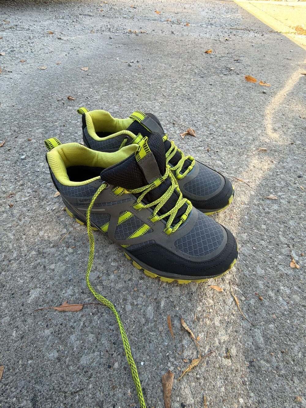 Northwest Territory Hiking Shoes Black Grey Yellow